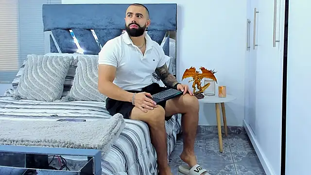 Zack Froone online show from 02-10-26, 01:10