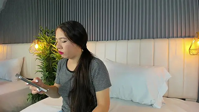 SaraRiley online show from 11-14-25, 10:46