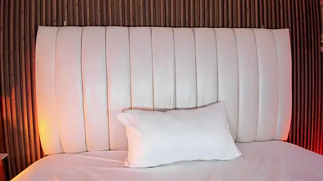 SaraRiley online show from 03-14-26, 10:38