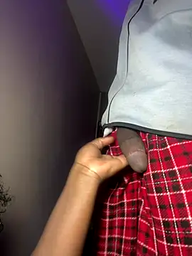 skiihot online show from 09-27-25, 07:53