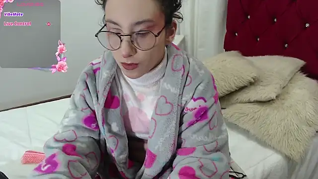 little  amy  online show from 09-17-25, 07:27
