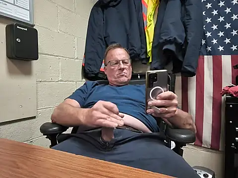 Cockrub1 online show from 06-15-26, 03:34