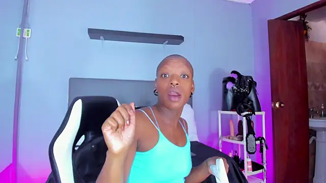 Coco Kiss online show from 10-07-25, 07:15