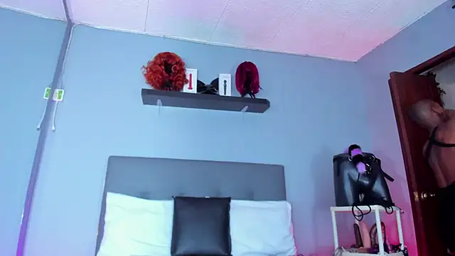 Coco Kiss online show from 10-18-25, 03:03