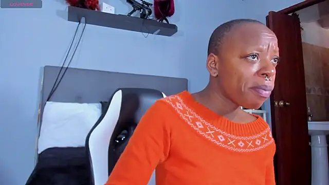 Coco Kiss online show from 03-25-26, 07:13