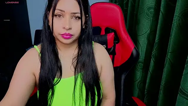 charlotee lovee69 online show from 06-18-26, 12:31