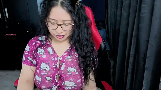 Snapshot of charlotee_lovee69 chatting on 09-13-25, 07:41 charlotee lovee69 online show from 09-13-25, 07:41