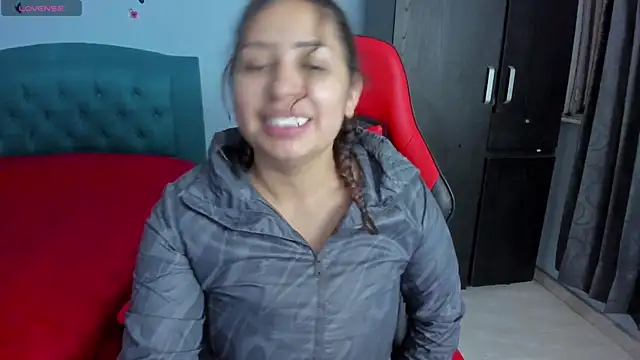 Snapshot of charlotee_lovee69 chatting on 02-18-25, 11:30 charlotee lovee69 online show from 02-18-25, 11:30