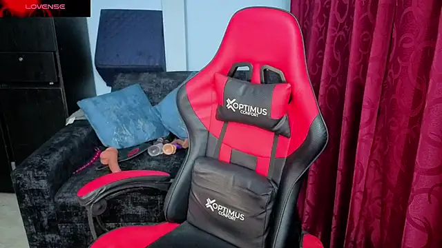 charlotee lovee69 online show from 02-21-26, 12:34