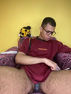 MoiseXxx 777 online show from 02-12-25, 09:52