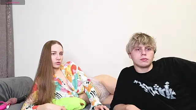 Emily and Ilumi online show from 09-25-25, 10:21