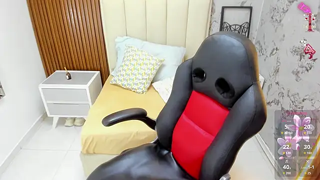 Snapshot of MILEY_JOAS2 chatting on 09-27-25, 07:20 MILEY JOAS2 online show from 09-27-25, 07:20