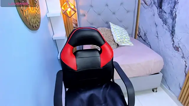 Snapshot of MILEY_JOAS2 chatting on 09-29-25, 06:24 MILEY JOAS2 online show from 09-29-25, 06:24