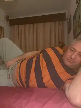 Russirayu online show from 11-28-25, 10:54