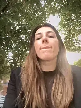 MommmyYummy online show from 09-28-25, 01:40