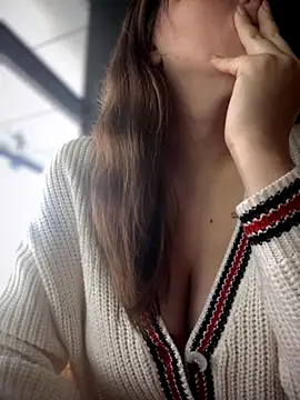 MommmyYummy online show from 10-31-25, 10:34