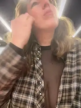 MommmyYummy online show from 02-06-25, 05:09