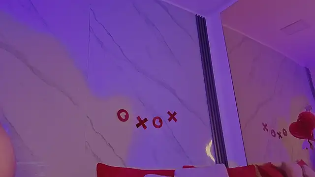 Snapshot of CandyQueenGold chatting on 02-13-26, 07:14 CandyQueenGold online show from 02-13-26, 07:14