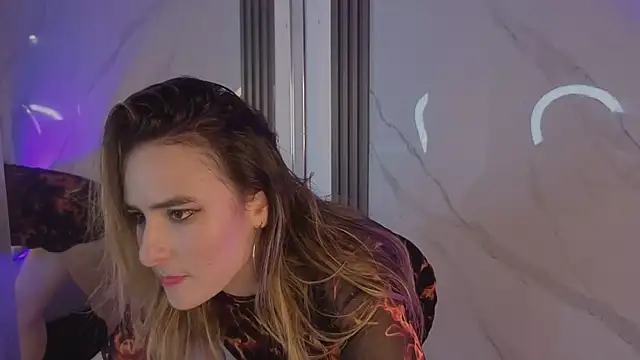 Snapshot of CandyQueenGold chatting on 01-31-26, 07:12 CandyQueenGold online show from 01-31-26, 07:12