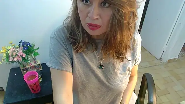 Snapshot of isabellacen chatting on 03-07-25, 03:19 isabellacen online show from 03-07-25, 03:19