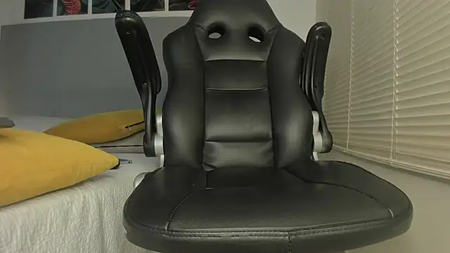 Snapshot of _Molly_rosse_ chatting on 03-10-26, 01:15 Molly rosse online show from 03-10-26, 01:15