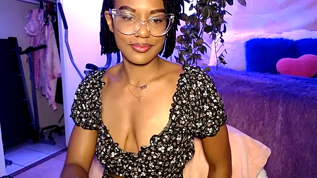 CocoSage online show from 07-06-26, 04:52
