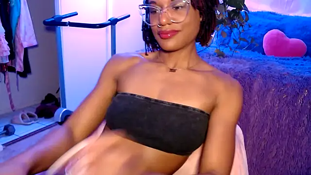 Snapshot of CocoSage chatting on 03-03-26, 08:21 CocoSage online show from 03-03-26, 08:21