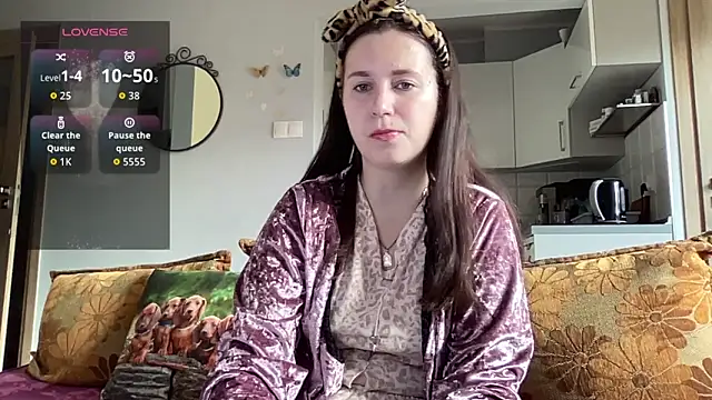 Teylor Love online show from 10-23-25, 11:20