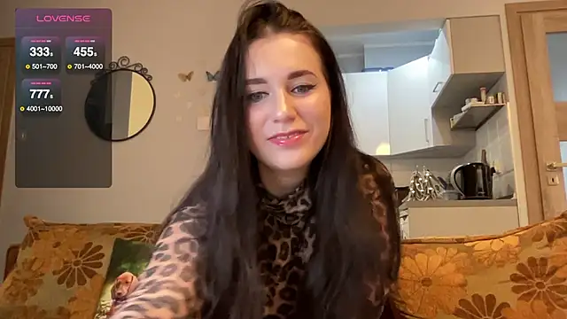 Teylor Love online show from 12-19-24, 02:02