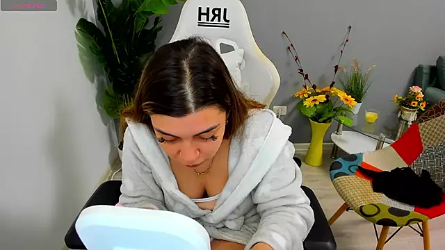 EveEvian online show from 04-30-26, 10:33