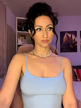 Snapshot of KatyEvanss chatting on 10-25-25, 05:57 KatyEvanss online show from 10-25-25, 05:57
