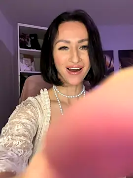 Snapshot of KatyEvanss chatting on 10-10-25, 06:09 KatyEvanss online show from 10-10-25, 06:09