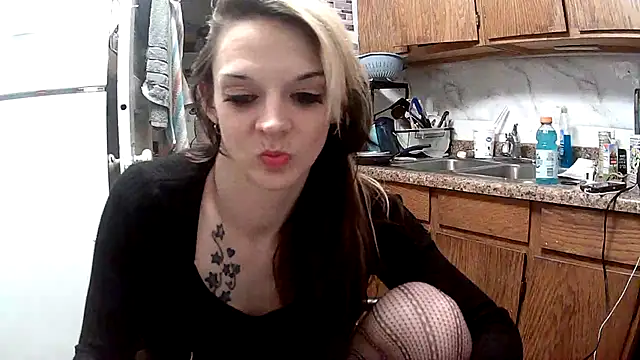 dangereyez0010 online show from 03-02-26, 02:34