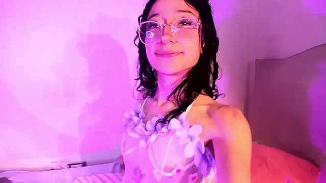 Cloe Leee online show from 03-19-25, 04:57