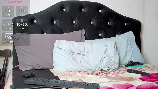 Snapshot of nonawhitemm chatting on 02-17-25, 08:19 nonawhitemm online show from 02-17-25, 08:19