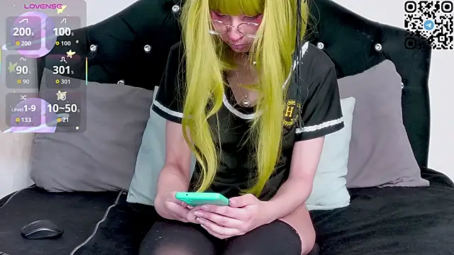 Snapshot of nonawhitemm chatting on 10-21-25, 11:37 nonawhitemm online show from 10-21-25, 11:37