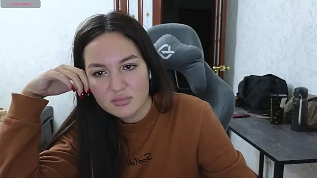 Nelly Fischer online show from 02-26-25, 04:16