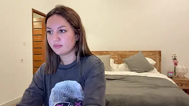 Nelly Fischer online show from 09-30-25, 02:12