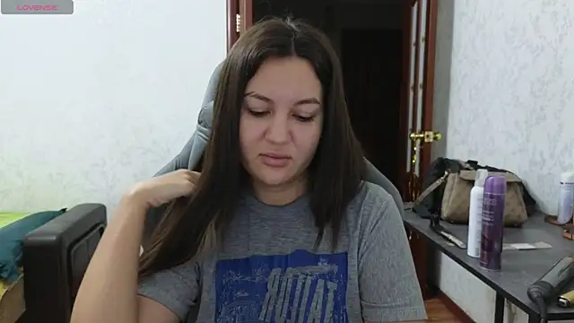 Nelly Fischer online show from 03-09-25, 05:28