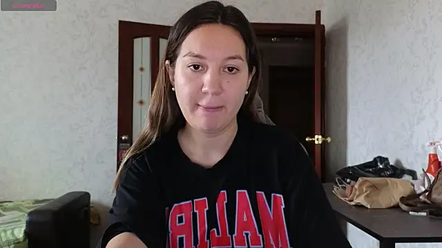 Nelly Fischer online show from 04-14-26, 07:24