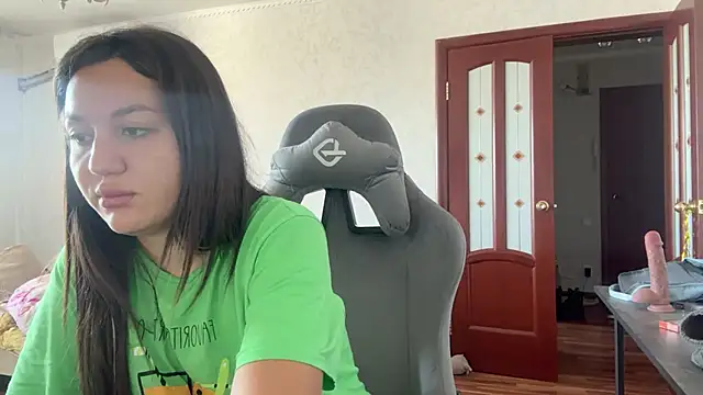 Nelly Fischer online show from 02-18-25, 07:21