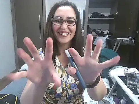 Snapshot of Ulyana72882 chatting on 01-02-25, 04:56 Ulyana72882 online show from 01-02-25, 04:56