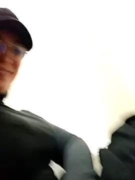 Snapshot of Ulyana72882 chatting on 01-04-25, 06:19 Ulyana72882 online show from 01-04-25, 06:19