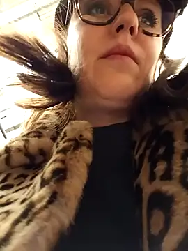 Snapshot of Ulyana72882 chatting on 12-23-24, 11:47 Ulyana72882 online show from 12-23-24, 11:47