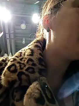 Snapshot of Ulyana72882 chatting on 01-14-25, 12:14 Ulyana72882 online show from 01-14-25, 12:14