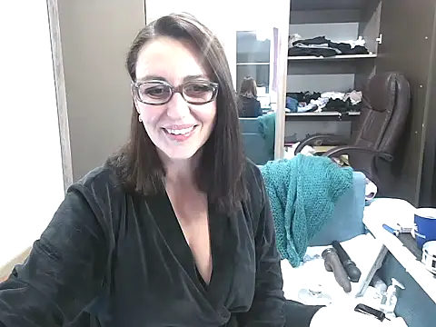 Snapshot of Ulyana72882 chatting on 12-15-24, 06:04 Ulyana72882 online show from 12-15-24, 06:04