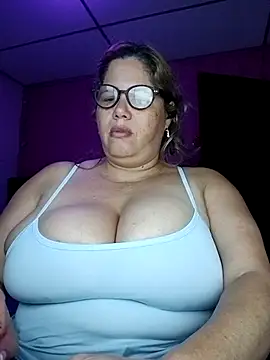 EllisW8 online show from 11-02-25, 11:04