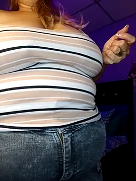 EllisW8 online show from 11-11-25, 11:49