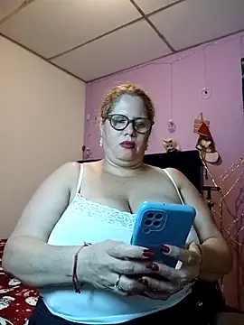 EllisW8 online show from 12-17-25, 10:26