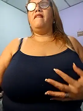 EllisW8 online show from 11-04-25, 10:46